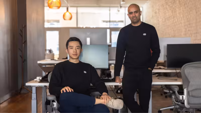 Decagon cofounders - 와우테일