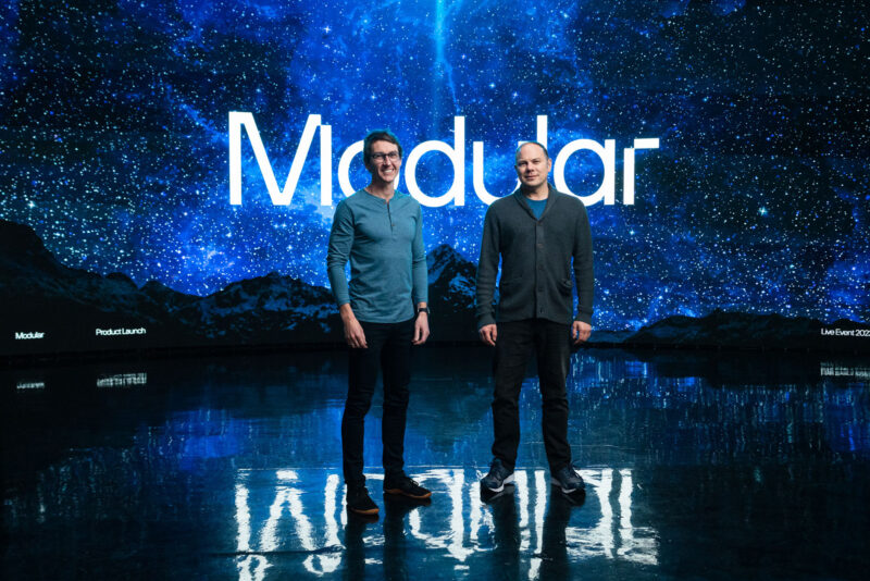 Modular Cofounders - 와우테일