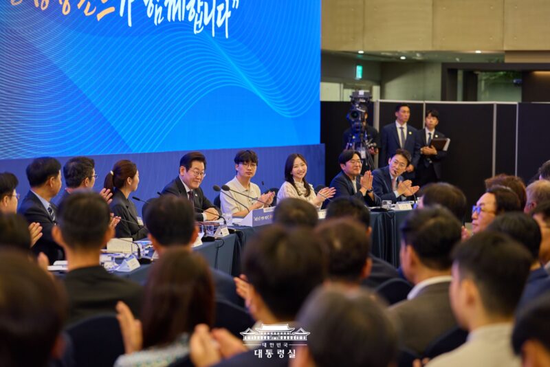 National Growth Fund Launching3 President - 와우테일