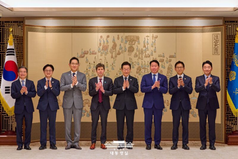 President with OpenAI CEO1 - 와우테일