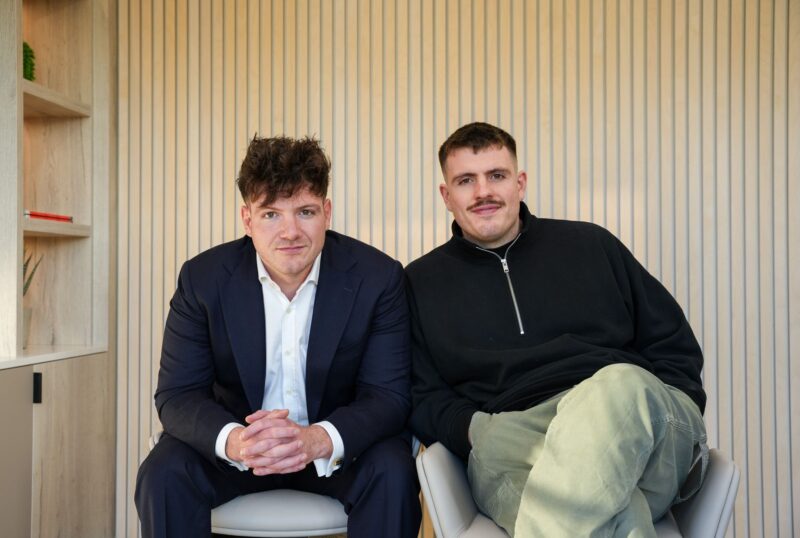 모델ML, 7500만 달러 투자 유치.. “AI가 주니어 뱅커 단순업무 대체” 1 ModelML cofounders - 와우테일