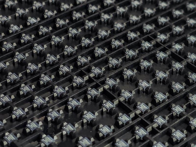 uniqconn - 와우테일