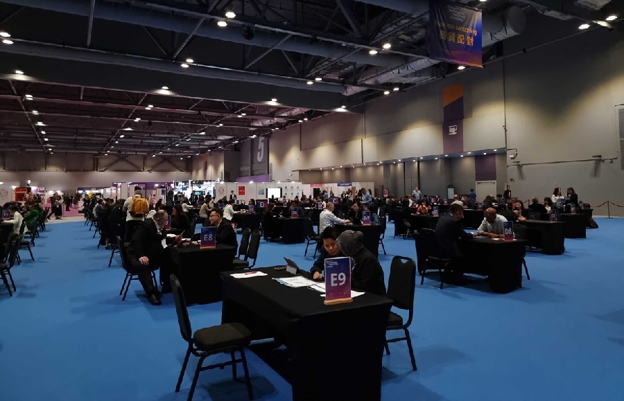 엑스엘에이트, 홍콩 MICE 행사에 AI 통번역 서비스 지원 1 - 와우테일