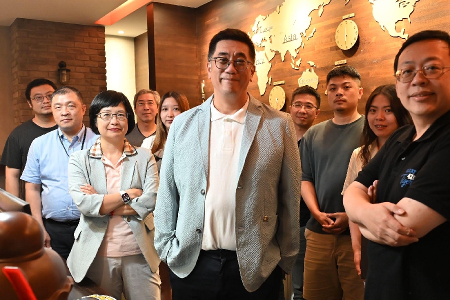 3TGDS 태국 오피스 팀 - 와우테일