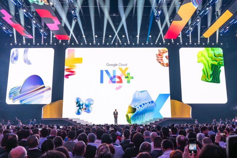 Google Cloud Next keynote - 와우테일