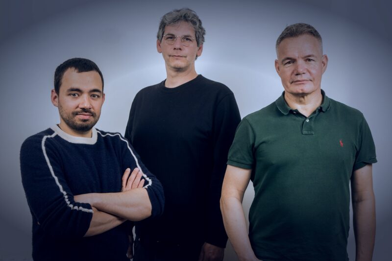 Living models founders - 와우테일