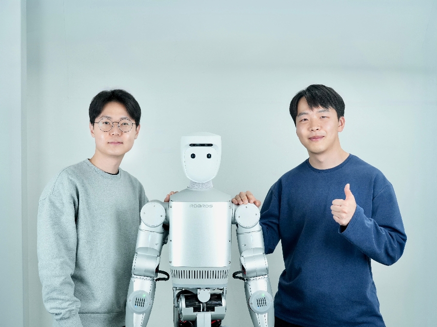 ROBROS CTOCAIO 260421 - 와우테일